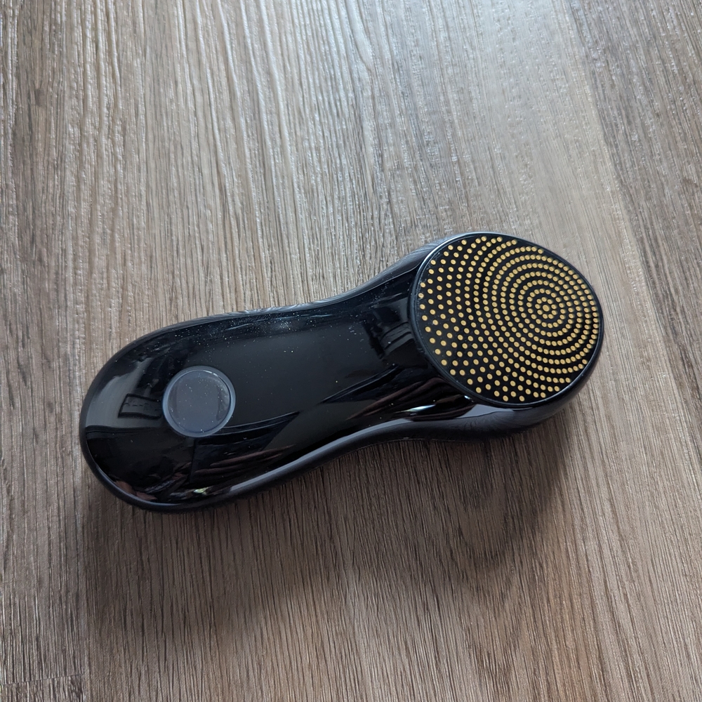 Nebulyft N1 Micro-RF Beauty Device - Picture 9 of 10